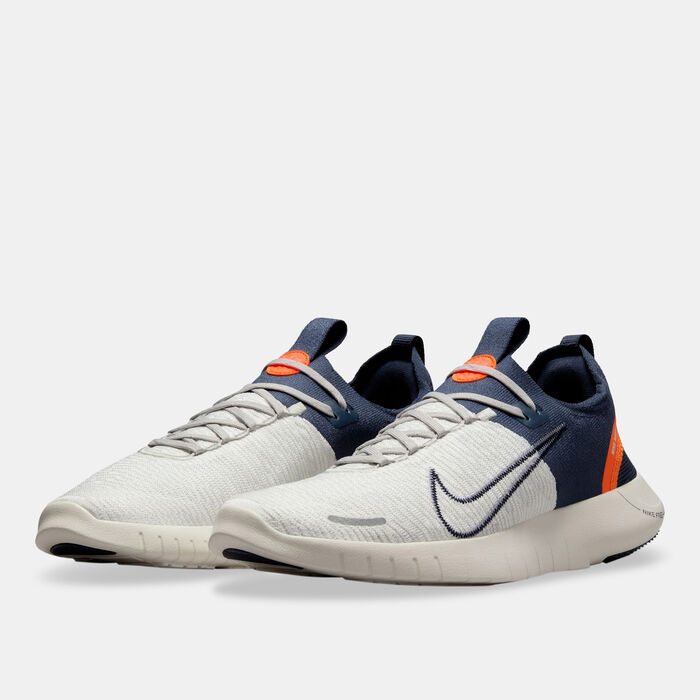 Nike Men's Free Run Flyknit Next Nature Road Running Shoes Grey Nike Men's Free Run Flyknit Next Nature Road Running Shoes Grey image number 1