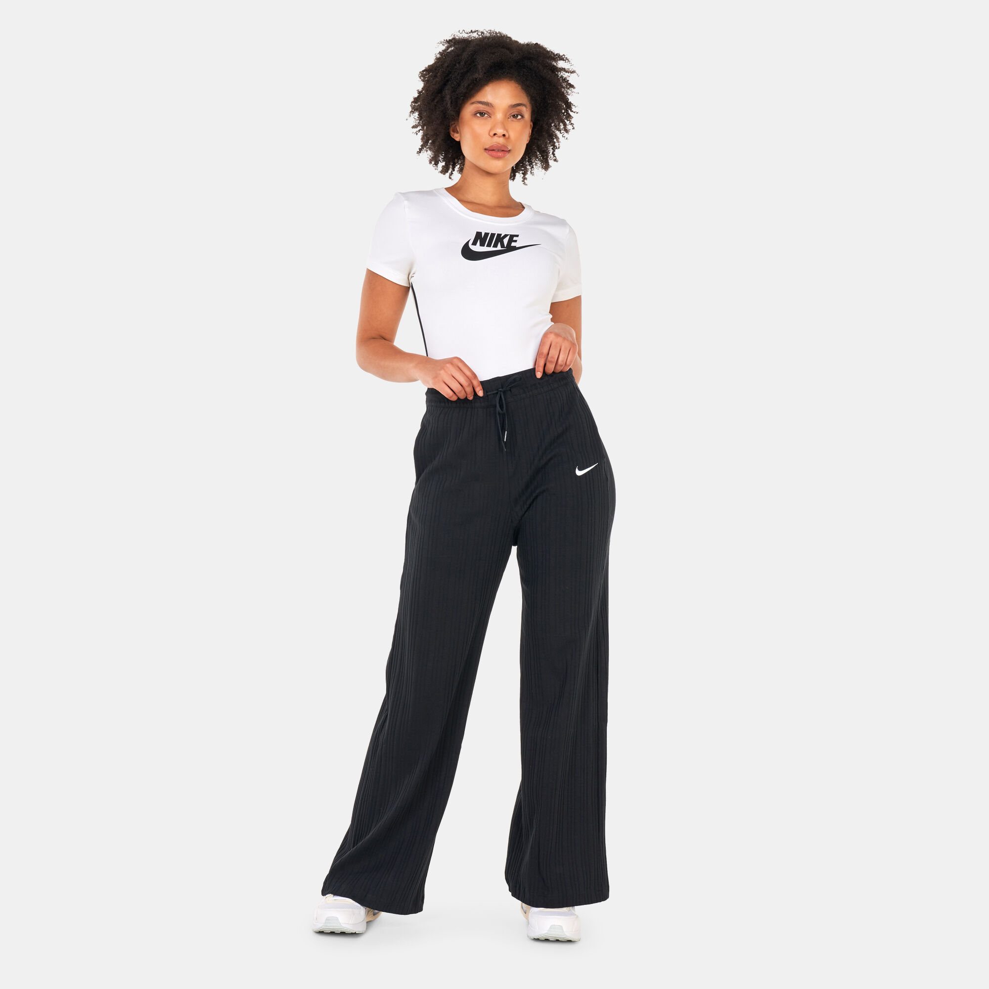 Nike wide sale leg capris