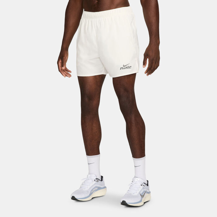 Nike Men's Challenger Flash Dri-FIT Running Shorts Ivory Nike Men's Challenger Flash Dri-FIT Running Shorts Ivory image number 0
