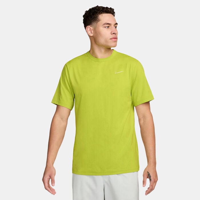 Nike Men's Hyverse Dri-FIT Graphic Training T-Shirt Green Nike Men's Hyverse Dri-FIT Graphic Training T-Shirt Green image number 0