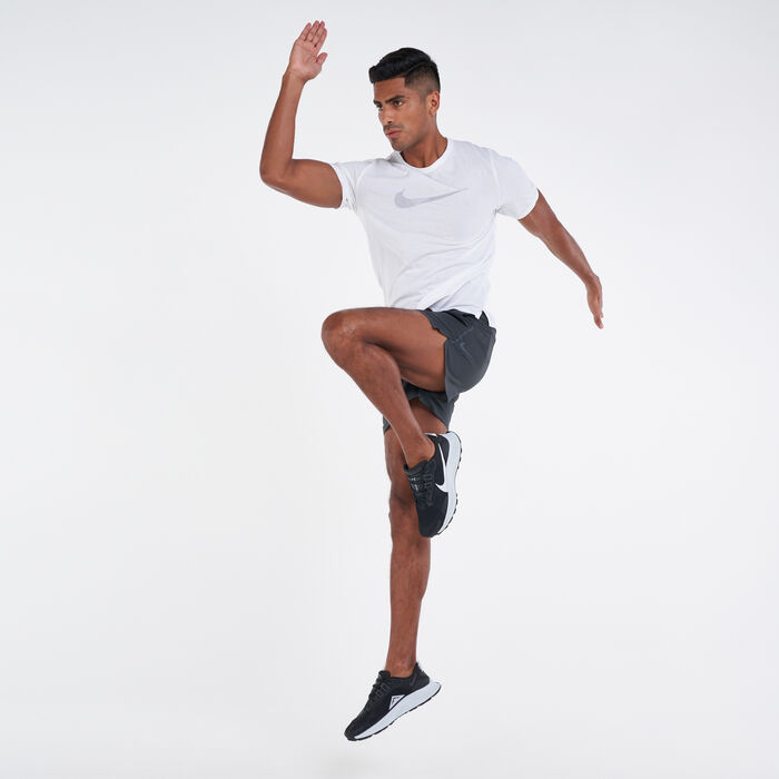 Schots metriek helpen Nike Men's Dri-FIT Run Division Miler Hybrid T-Shirt 9 in KSA | SSS