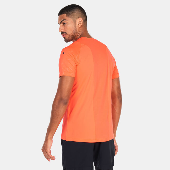 Under Armour Men's UA RUSH™ Emboss T-Shirt Orange Under Armour Men's UA RUSH™ Emboss T-Shirt Orange image number 1