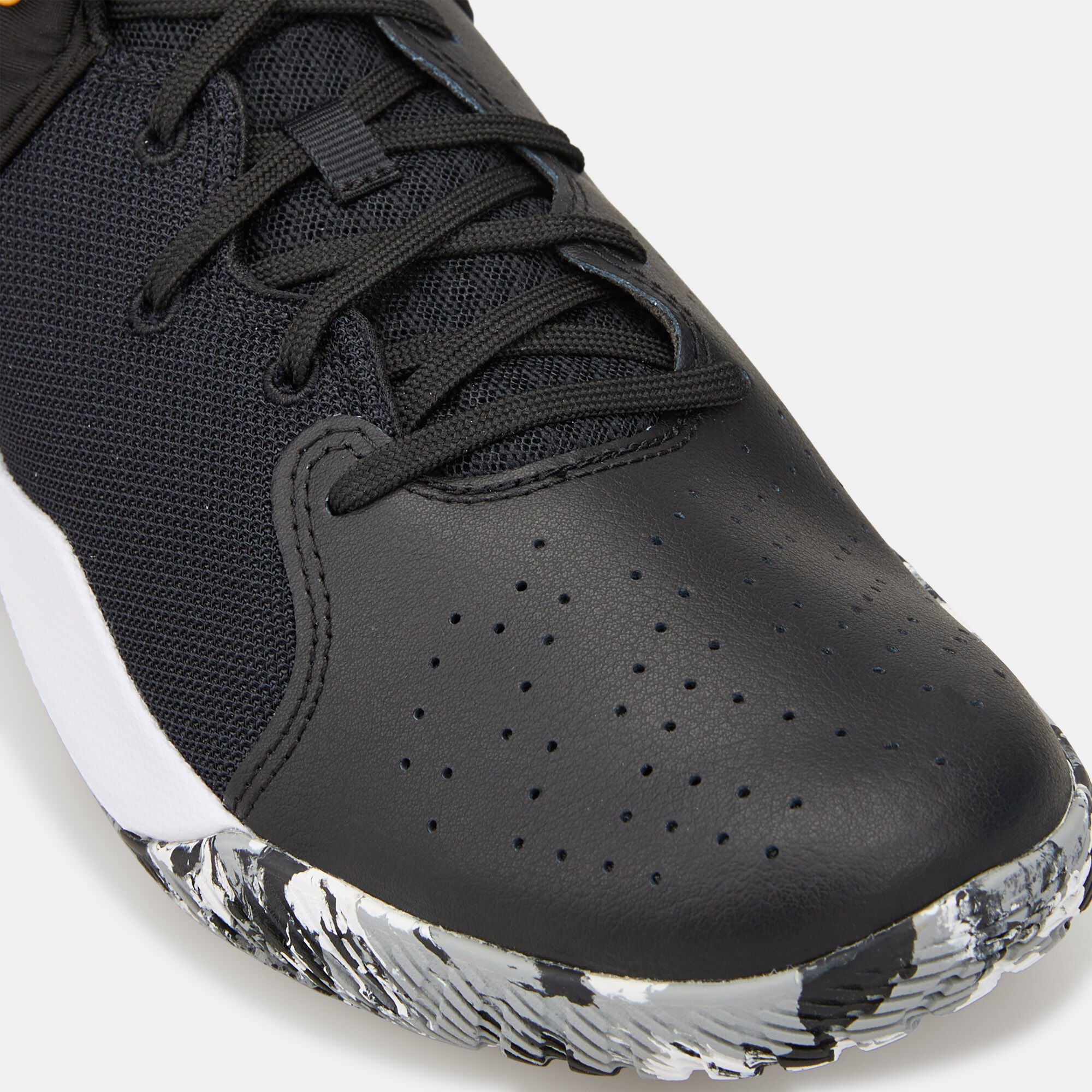 Buy Under Armour Unisex UA Jet '21 Basketball Shoe Black in KSA SSS