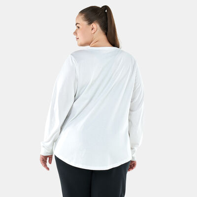 Nike Women's Sportswear Essential T-Shirt (Plus Size) White