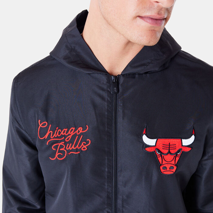 New Era Men's NBA Chicago Bulls Graphic Full-Zip Hoodie Black image number 4