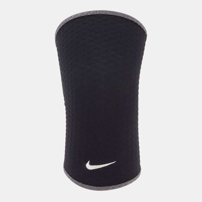 Nike Men's Elbow Sleeve (M) Black Nike Men's Elbow Sleeve (M) Black image number 1