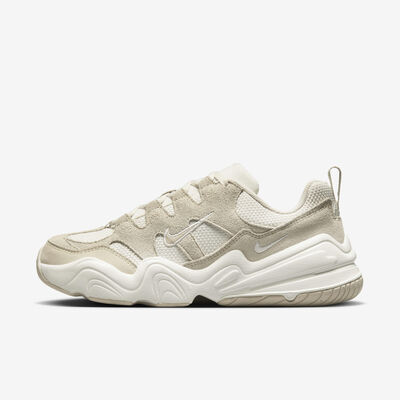 Nike Women's Tech Hera Shoes Ivory Nike Women's Tech Hera Shoes Ivory