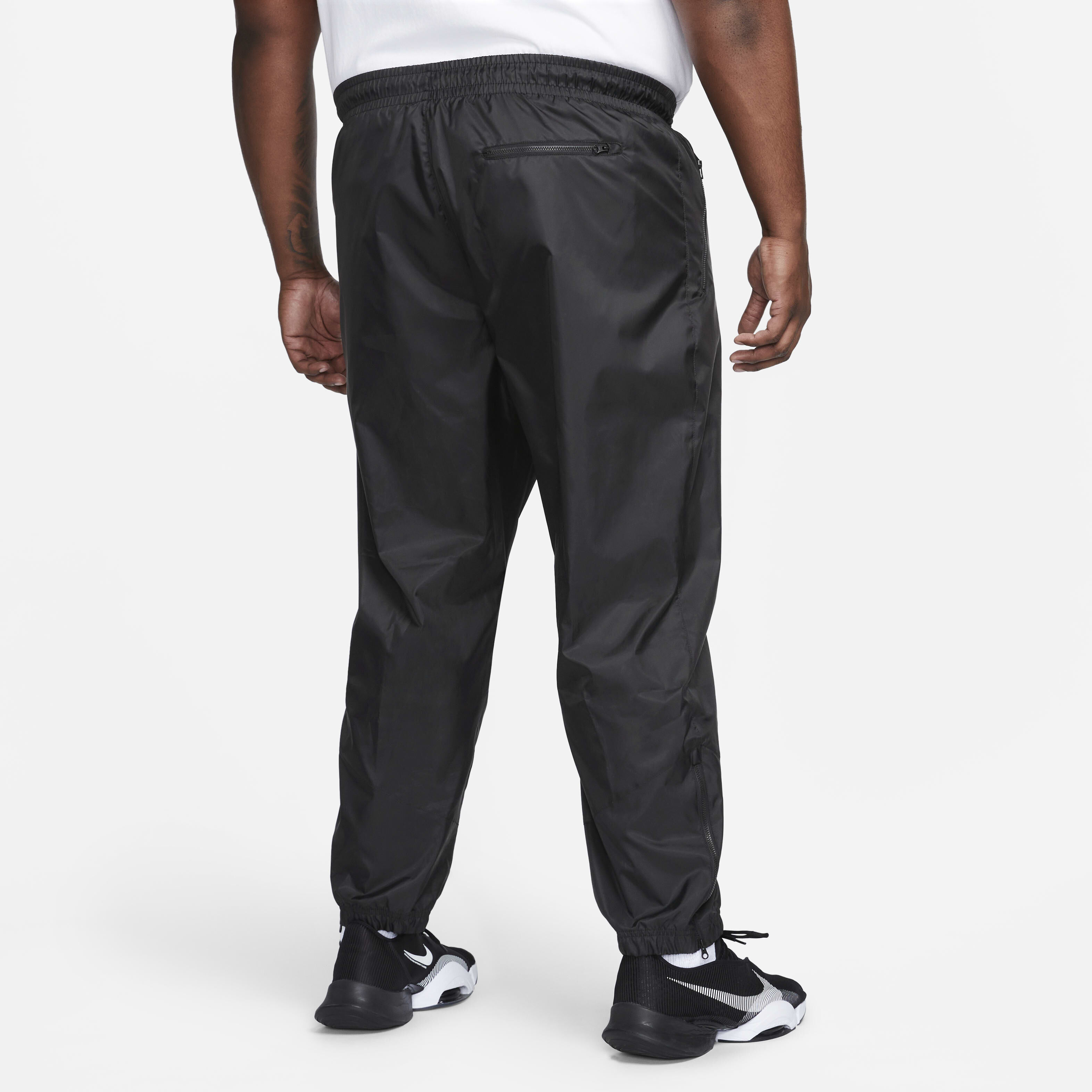 Men s Windrunner Woven Lined Pants Black Nike in KSA SSS