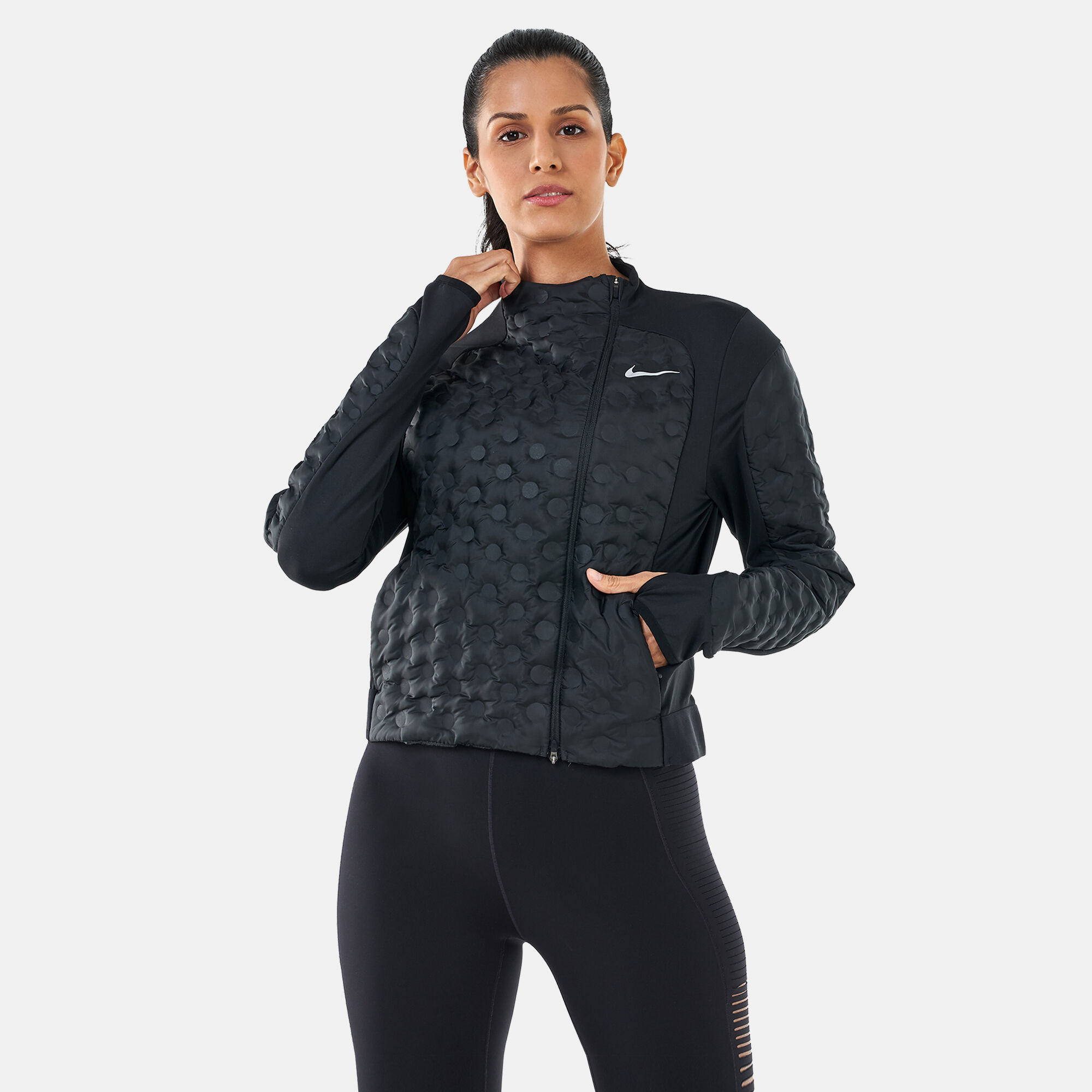 Nike thumb deals hole jacket