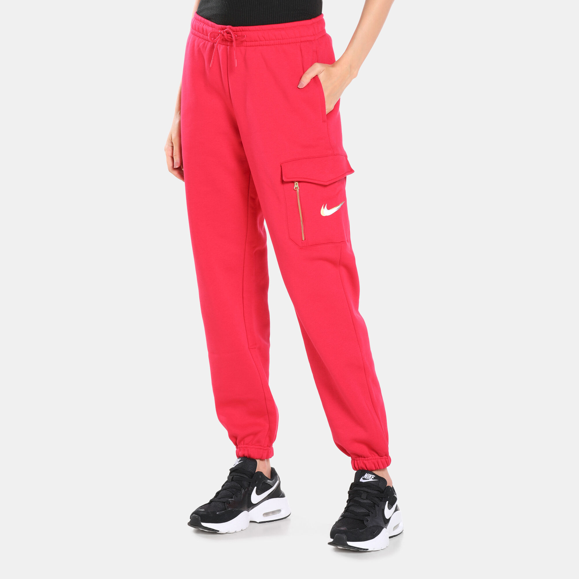 Red nike shop cargo sweatpants