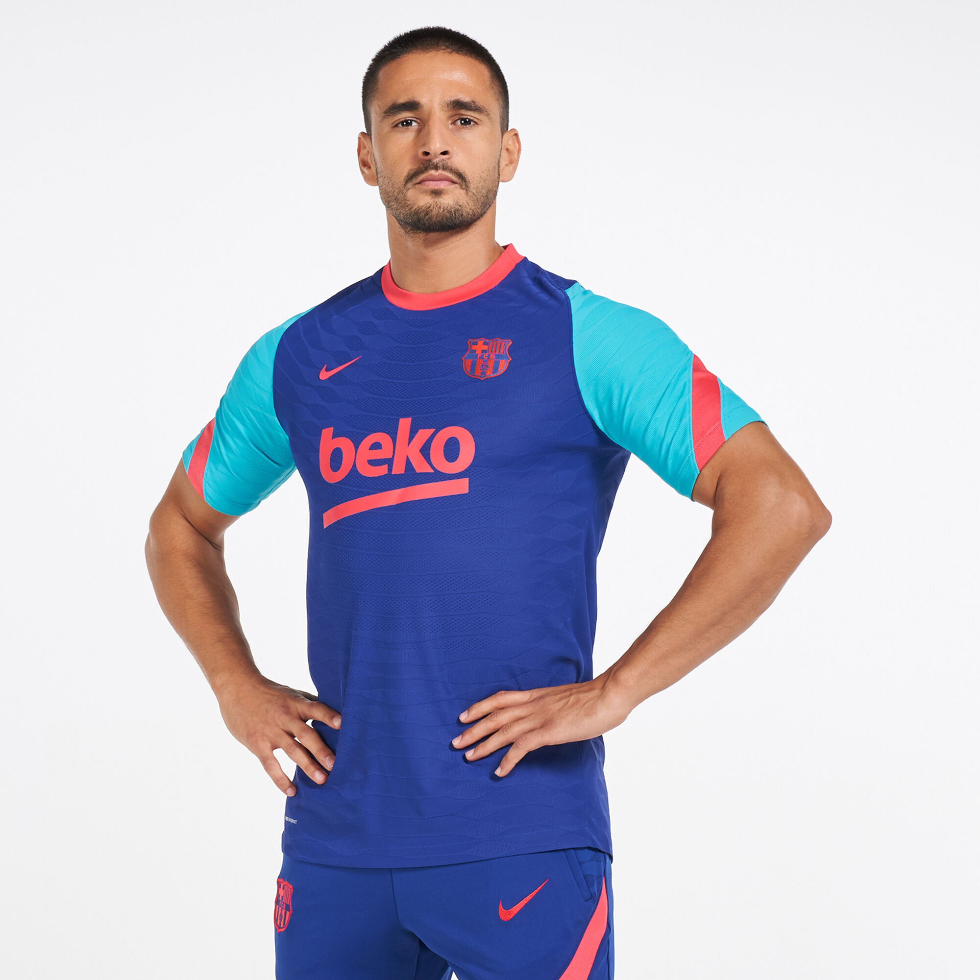 Men s FC Barcelona Vaporknit Strike T Shirt
