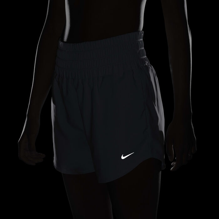 Nike Women's Dri-FIT One Ultra High-Waisted Shorts Blue Nike Women's Dri-FIT One Ultra High-Waisted Shorts Blue image number 6