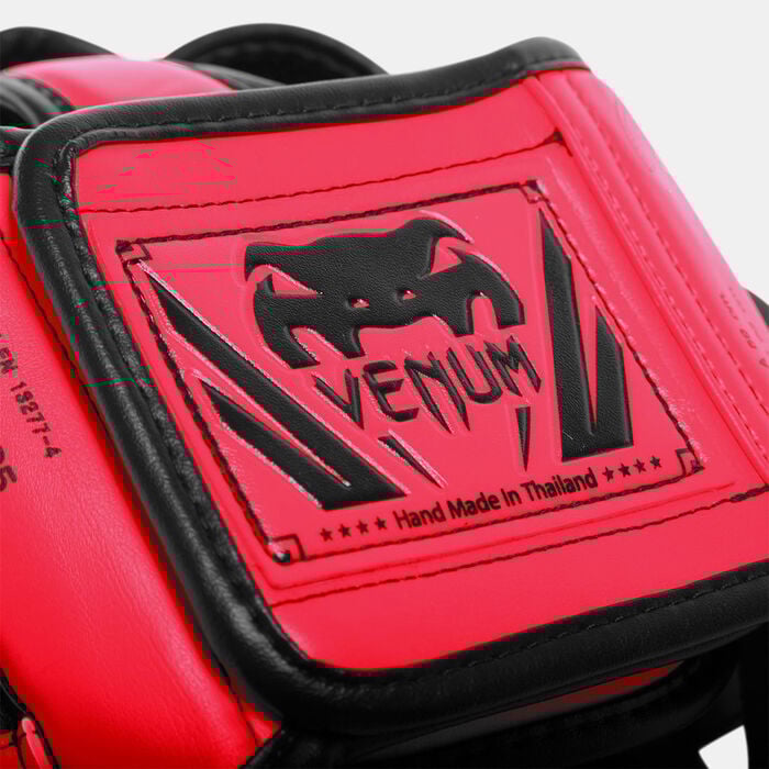 Venum Elite Boxing Headgear Pink Venum Elite Boxing Headgear Pink image number 1