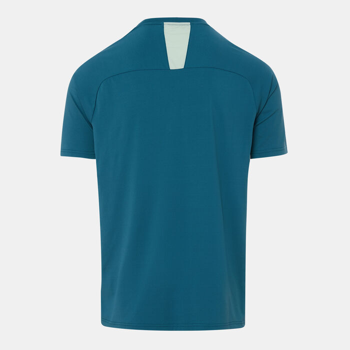 Sun and Sand Sports Men's Colourblock Training T-Shirt Green image number 1