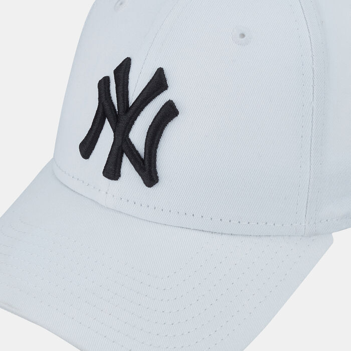 New Era Men's MLB New York Yankees League Essential 9FORTY Cap White New Era Men's MLB New York Yankees League Essential 9FORTY Cap White image number 2