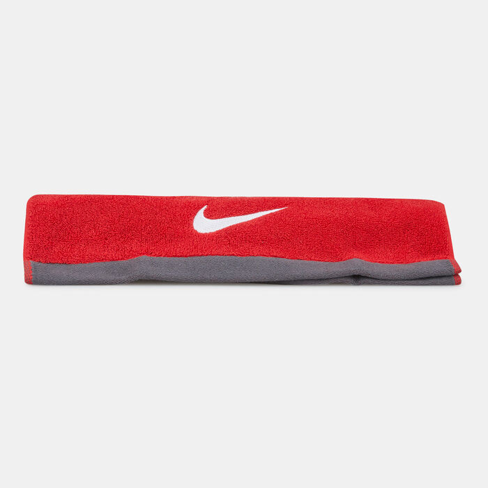 Nike Men's Fundamental Towel (M) Red Nike Men's Fundamental Towel (M) Red image number 1