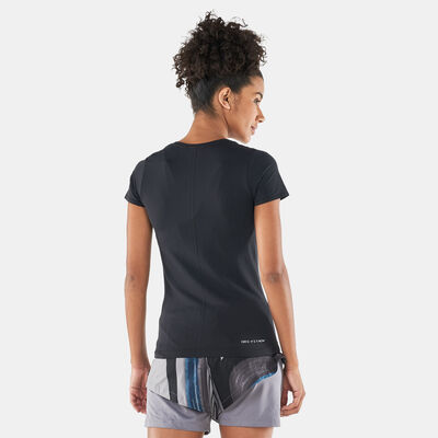 Nike Women's Dri-FIT ADV Aura T-Shirt Black Nike Women's Dri-FIT ADV Aura T-Shirt Black