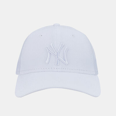 New Era Men's New York Yankees Diamond Era Essential 9FORTY Cap White