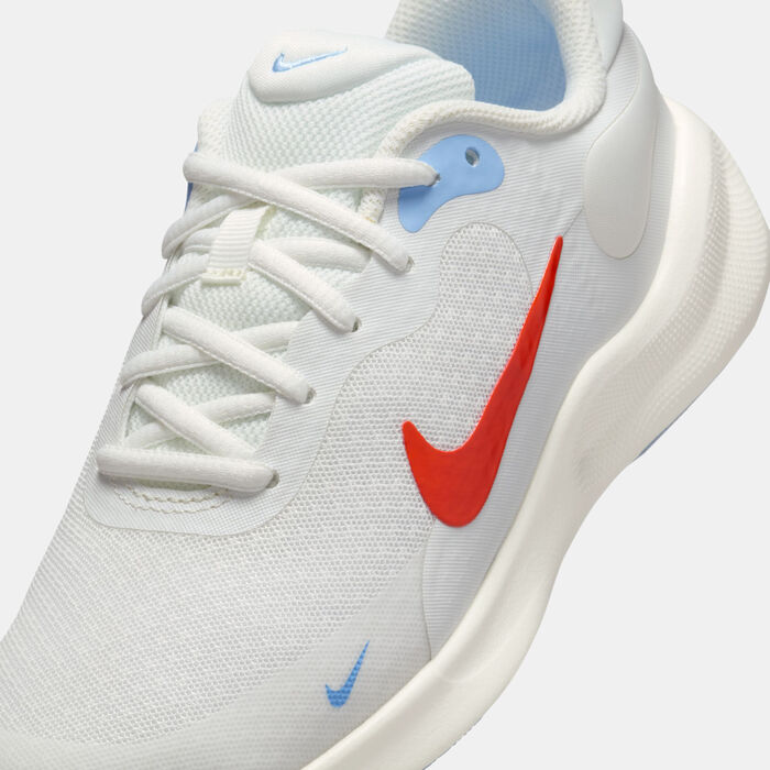 Nike Kids' Revolution 7 Running Shoes White Nike Kids' Revolution 7 Running Shoes White image number 4