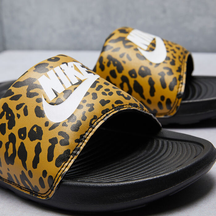 Women's Victori One Printed Slide Women's Victori One Printed Slide image number 4