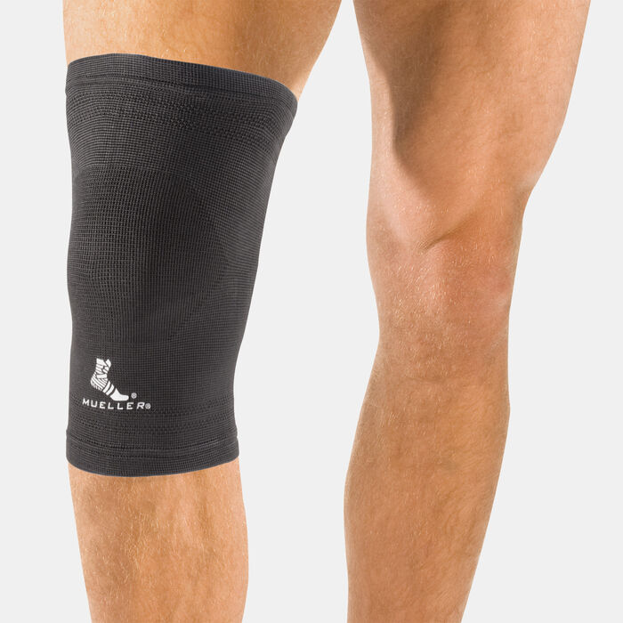 Mueller Elastic Knee Support Black Mueller Elastic Knee Support Black image number 1