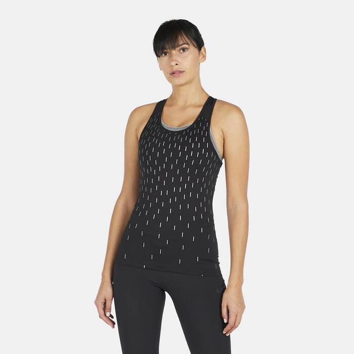 Nike Women's Linear Graphic Tank Top Black Nike Women's Linear Graphic Tank Top Black image number 0