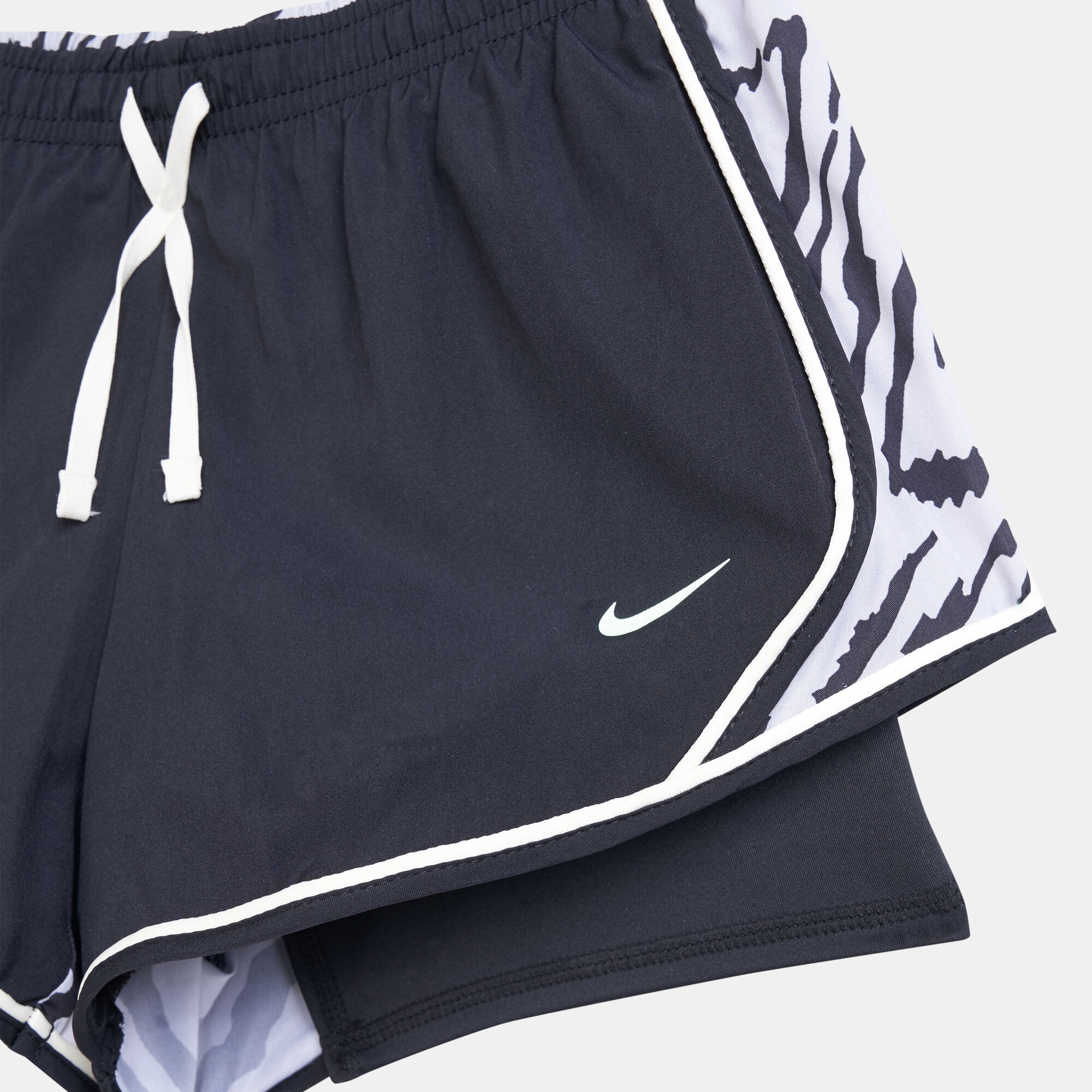 Kids nike running shorts online