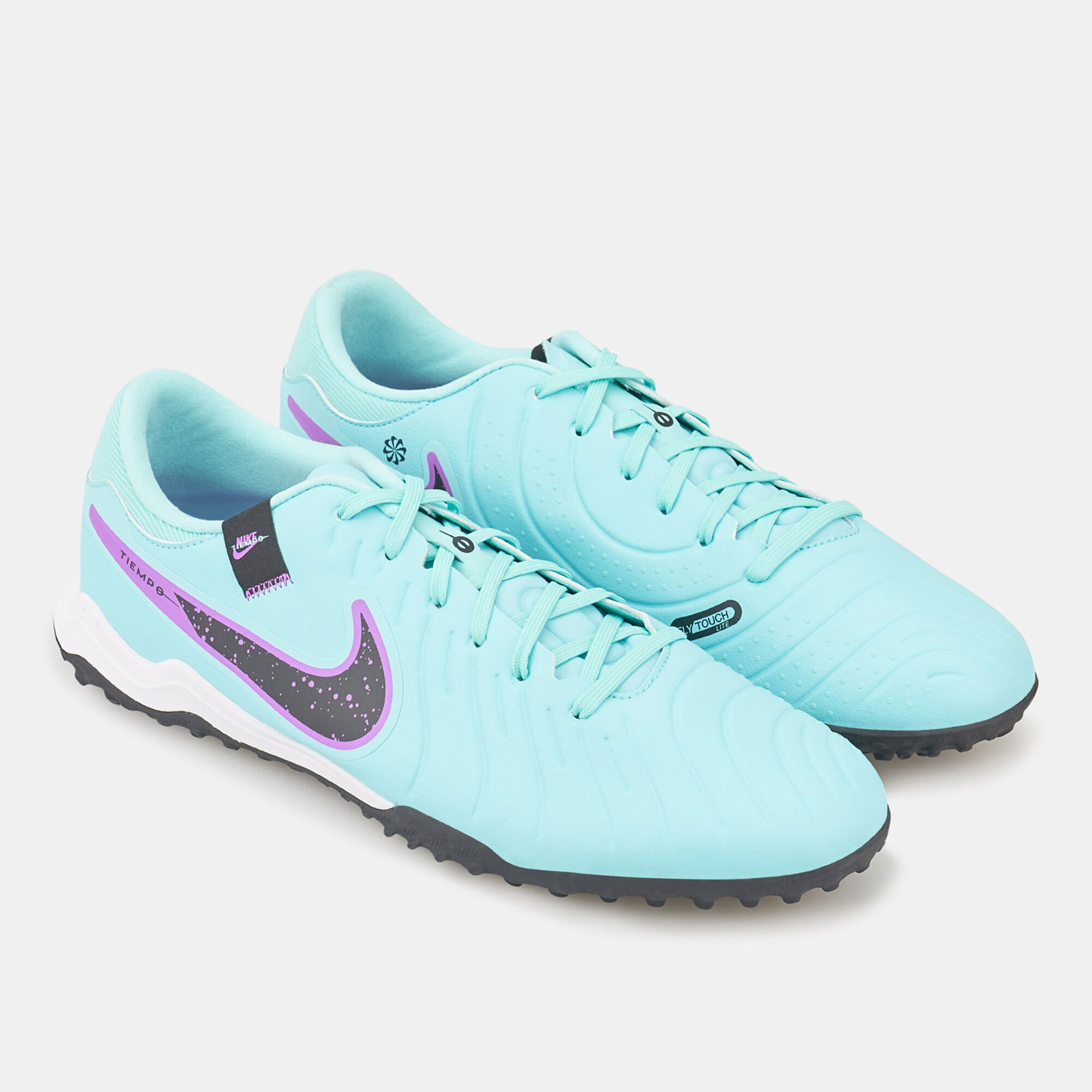 Buy Nike Men s Tiempo Legend 10 Academy Turf Football Shoe Green