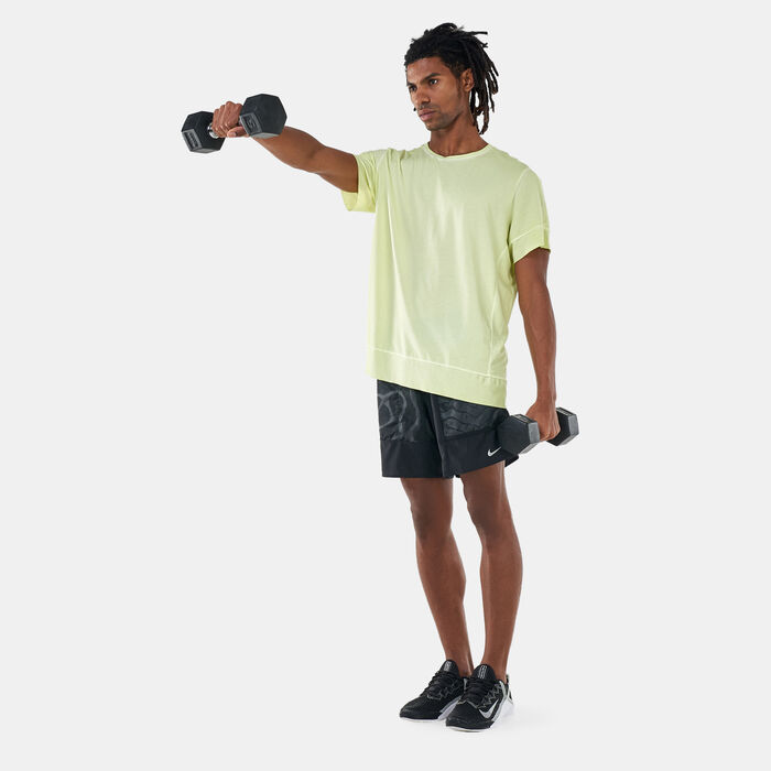 Nike Men's Yoga Dri-FIT T-Shirt Green Nike Men's Yoga Dri-FIT T-Shirt Green image number 2