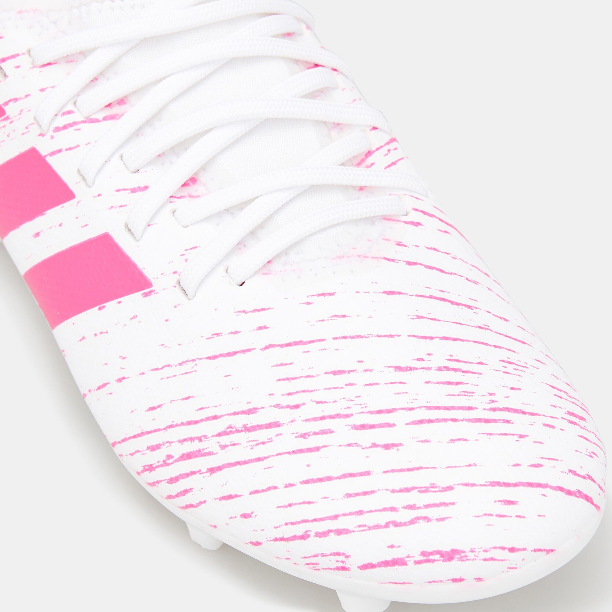 Nemeziz 18.3 firm store ground