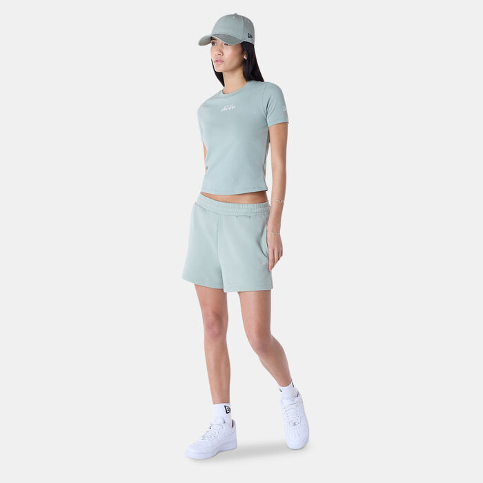New Era Women's Slim Graphic T-Shirt Green New Era Women's Slim Graphic T-Shirt Green image number 2