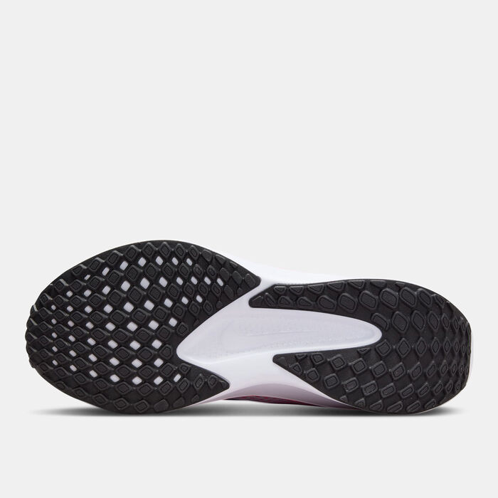 Nike Women's Quest 6 Road Running Shoes Ivory Nike Women's Quest 6 Road Running Shoes Ivory image number 3