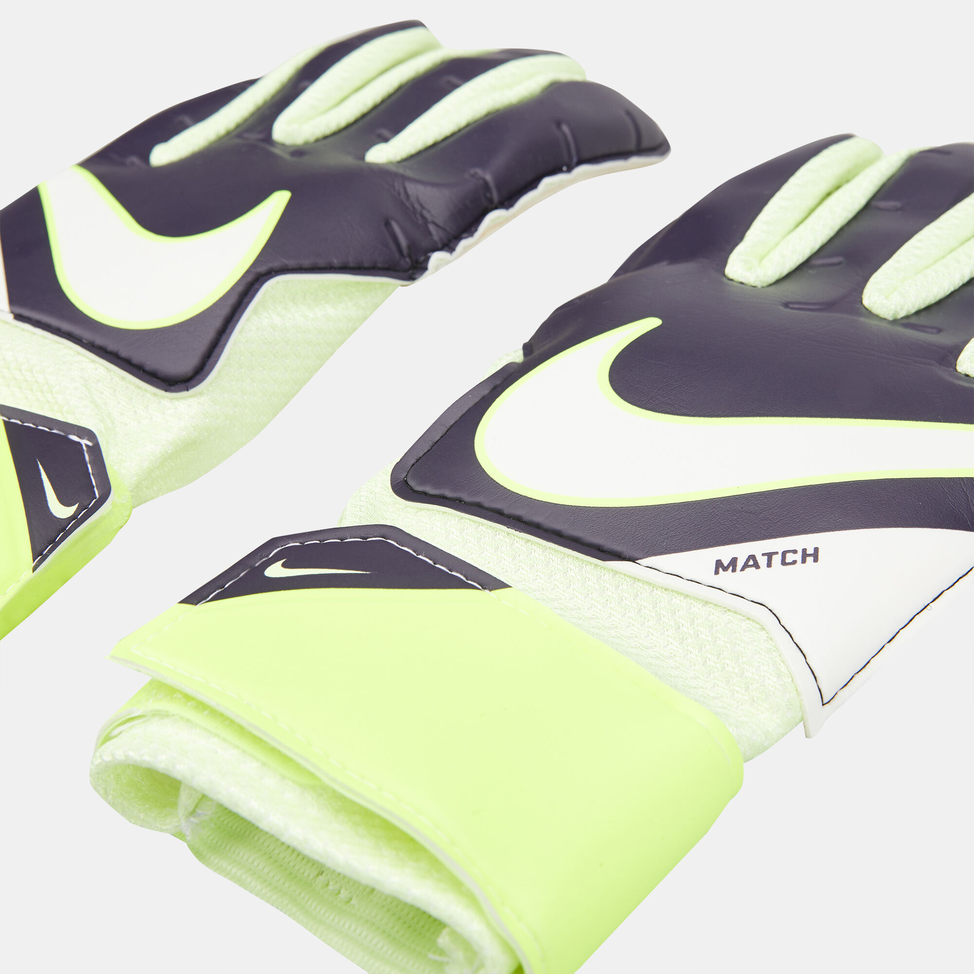 Dw sports goalkeeper gloves hot sale