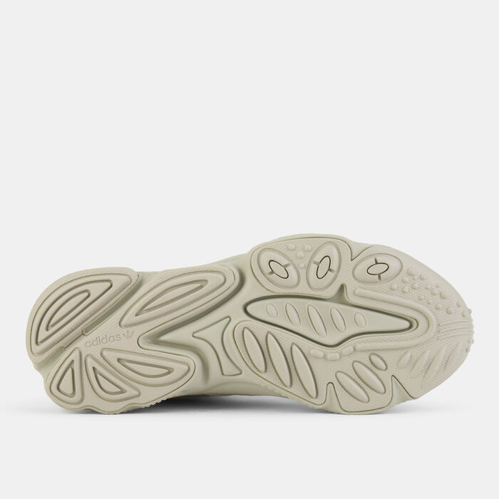 adidas Originals Women's OZWEEGO Shoes Beige image number 3