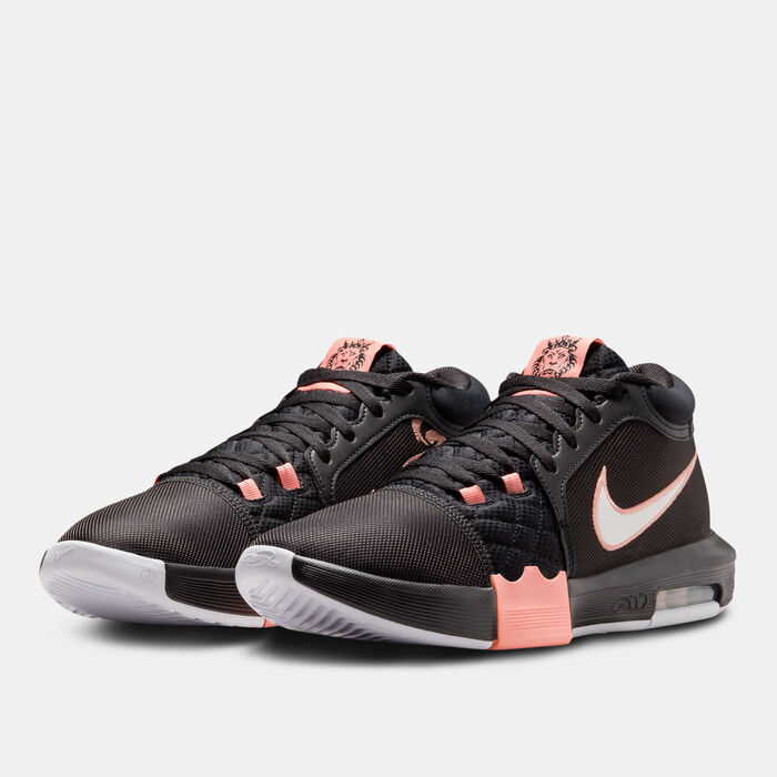Nike Men's LeBron Witness VIII Basketball Shoes Black Nike Men's LeBron Witness VIII Basketball Shoes Black image number 1