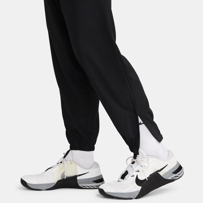Nike versatile black discount