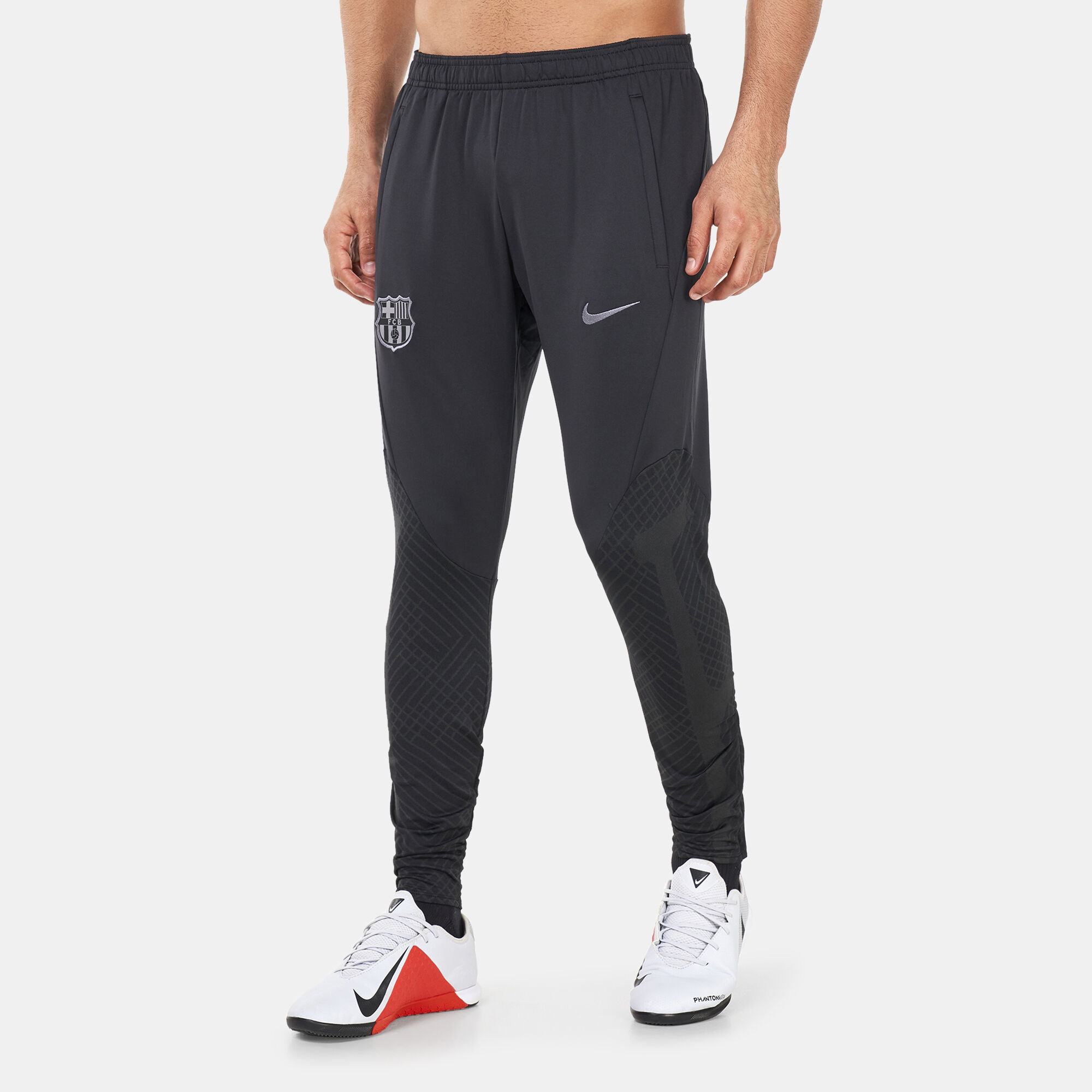 Men s F.C. Barcelona Strike Dri FIT Football Sweatpants Black Nike in KSA SSS