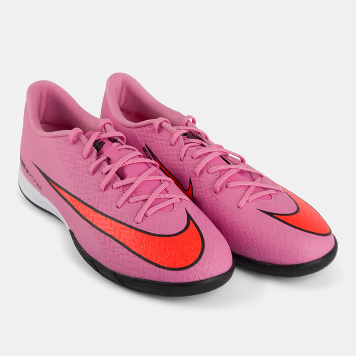 Nike Men's Mercurial Vapor 16 Academy Football Shoes Pink image number 1