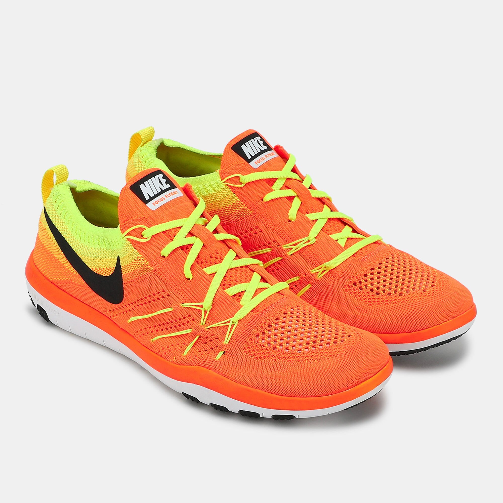 Nike free focus hotsell flyknit training sneakers women's