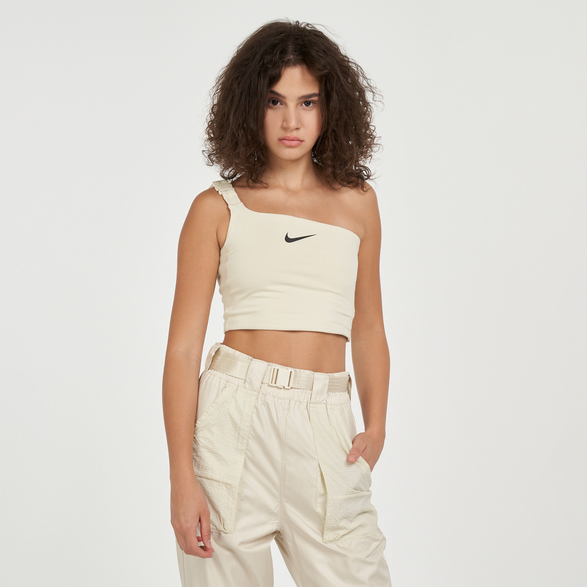 Nike Women s Sportswear Swoosh Cropped Tank Top in KSA SSS