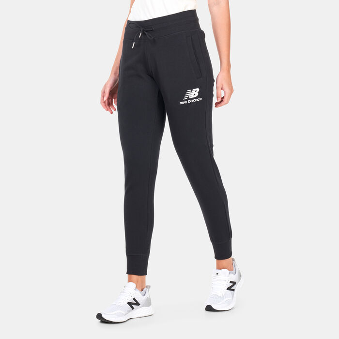 New Balance Women's Essentials French Terry Sweatpants Blue New Balance Women's Essentials French Terry Sweatpants Blue image number 0