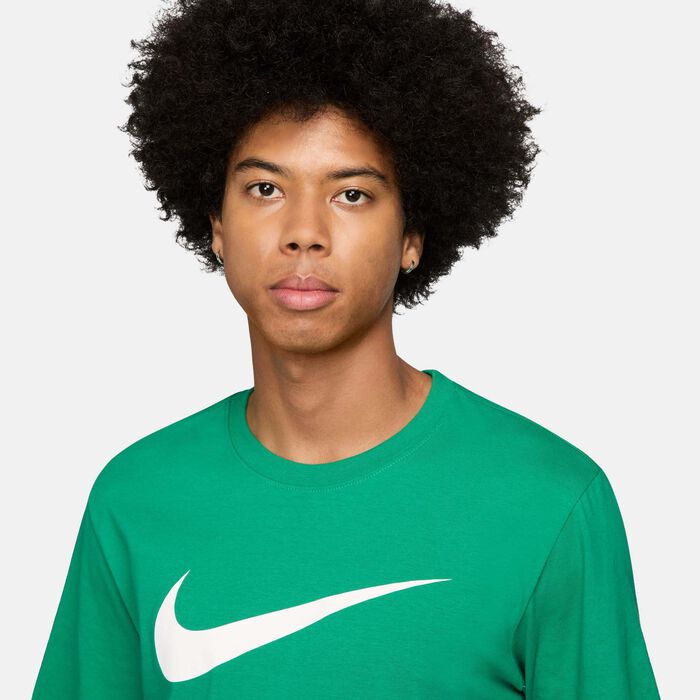 Nike Men's Sportswear Swoosh T-Shirt Green image number 2