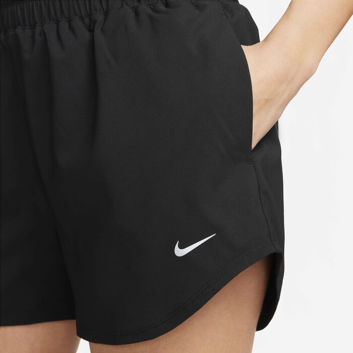 Nike Women's Dri-FIT One Ultra High-Waisted Shorts Black Nike Women's Dri-FIT One Ultra High-Waisted Shorts Black image number 3