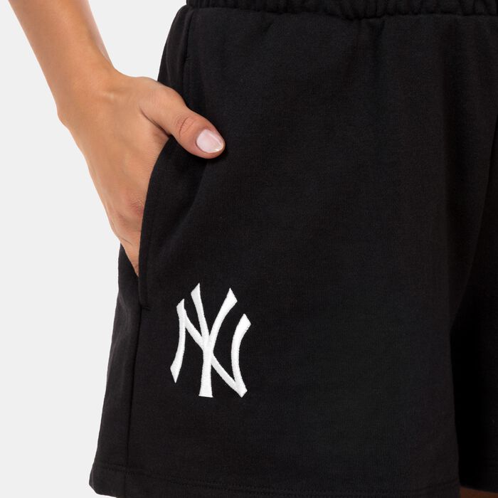 New Era Women's MLB New York Yankees Shorts Black New Era Women's MLB New York Yankees Shorts Black image number 3