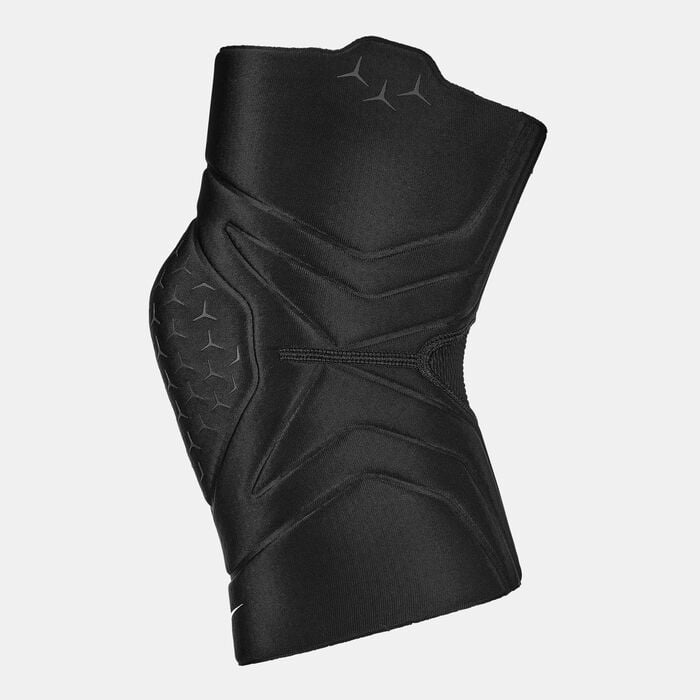 Nike Pro Closed Patella 3.0 Knee Sleeve Black Nike Pro Closed Patella 3.0 Knee Sleeve Black image number 1