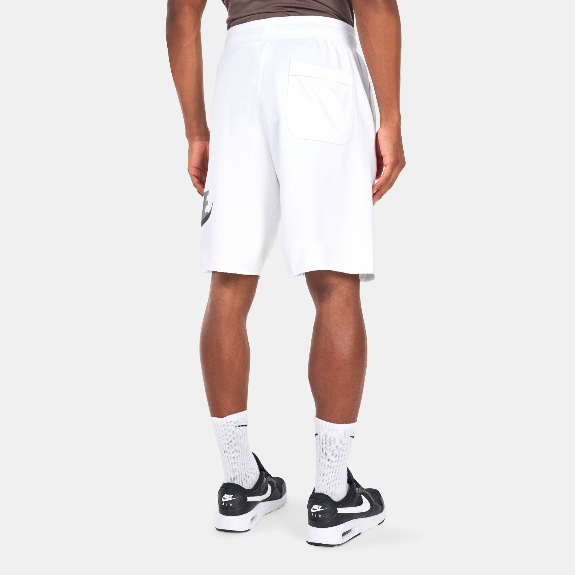 Nike alumni shorts white online