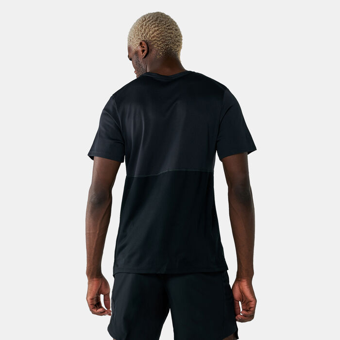 Nike Men's Dri-FIT Wild Run T-Shirt Grey Nike Men's Dri-FIT Wild Run T-Shirt Grey image number 1