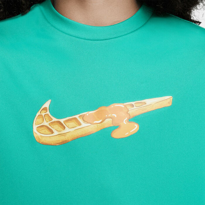 Nike Swim Kids' Logo Hydroguard Swimming T-Shirt Green Nike Swim Kids' Logo Hydroguard Swimming T-Shirt Green image number 3