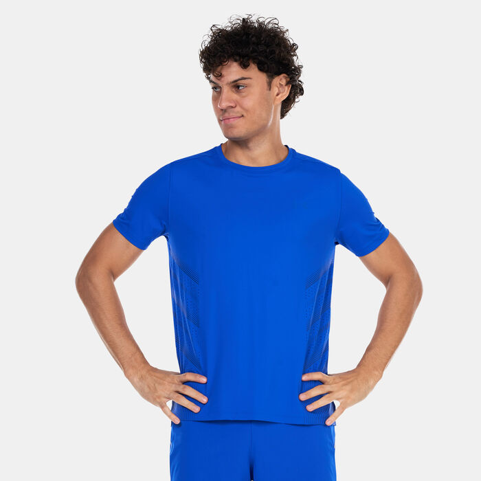 Buy Under Armour Men's Iso-Chill Laser Heat T-Shirt Blue in KSA -SSS