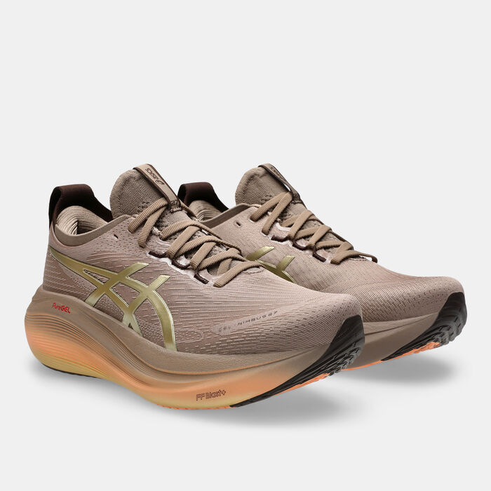 ASICS Men's GEL-NIMBUS 27 LUXE Running Shoes Gold ASICS Men's GEL-NIMBUS 27 LUXE Running Shoes Gold image number 1